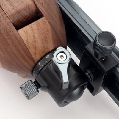 Kevin Lee Liftable Stitching Pony – Adjustment Mechanism Close-up of the adjustable metal mounting mechanism on the Kevin Lee liftable stitching pony