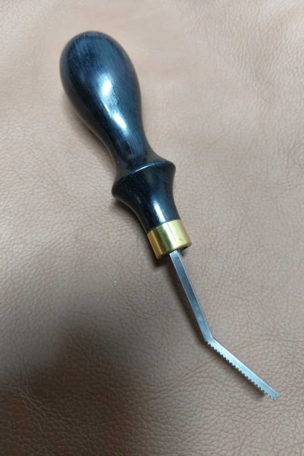 Kevin Lee New Quality Leather Rougher with a 4mm blade and black hardwood handle